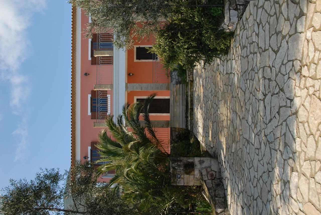 Отель Anatoli Labreon Agia Marina  Экстерьер фото