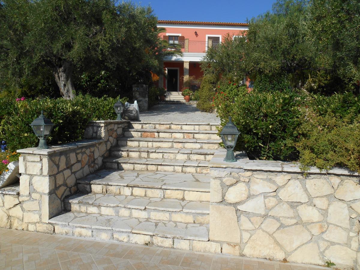 Отель Anatoli Labreon Agia Marina  Экстерьер фото